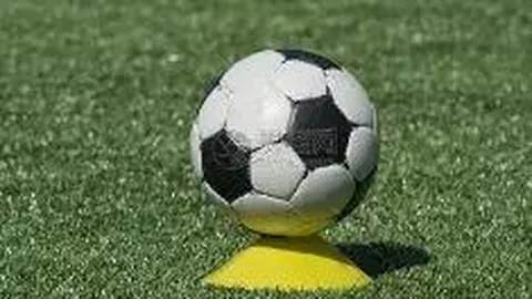 “欧冠决赛前瞻：皇马力争冠军，皇家与萨拉戈萨或再现巅峰对决”